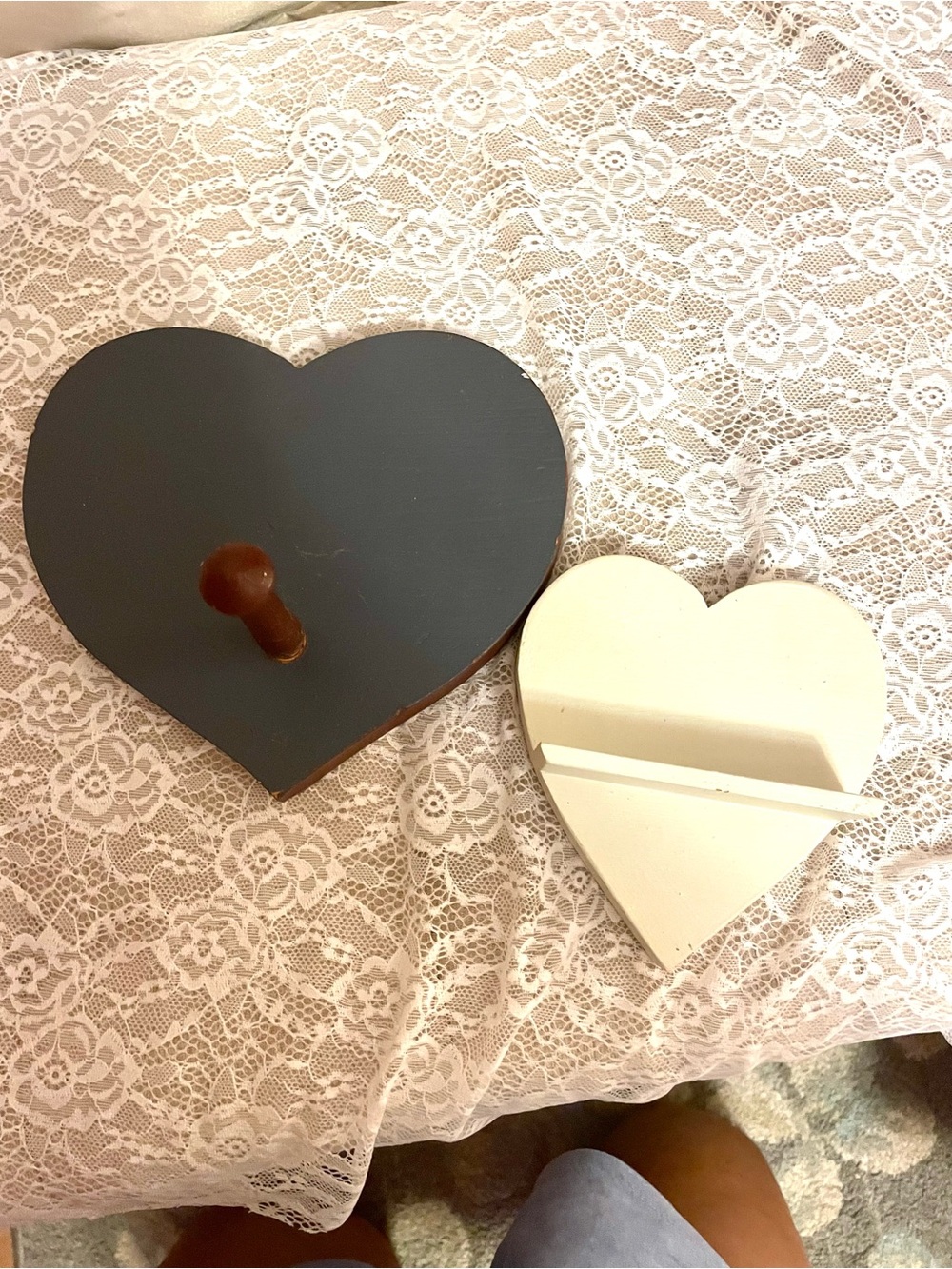 Heart-Shaped Wall Hook Set in Black and Cream - Unbranded